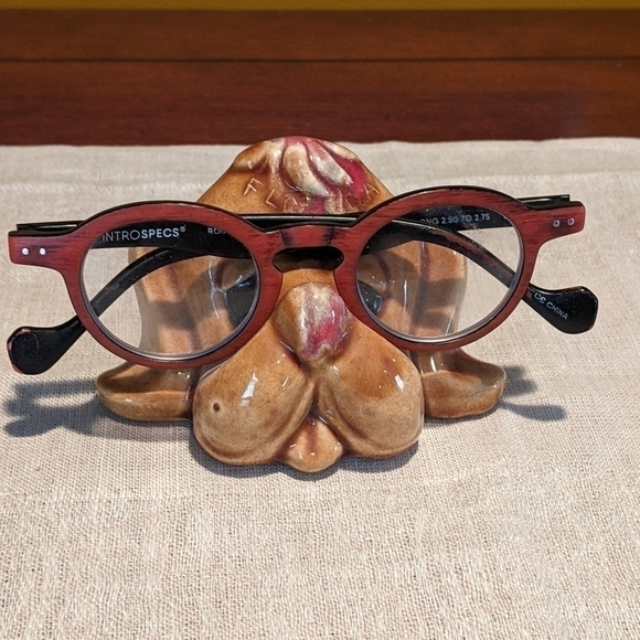 Vintage Puppy Dog Eyeglass Holder - Picture 2 of 4